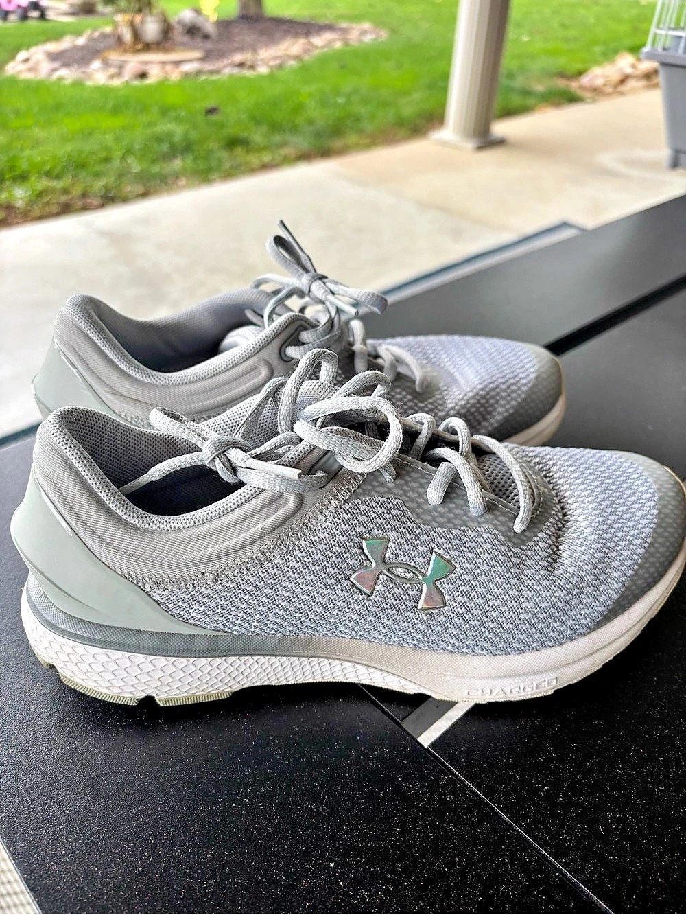 Under Armour Charged Assert Athletic Shoes Gray & White US 8